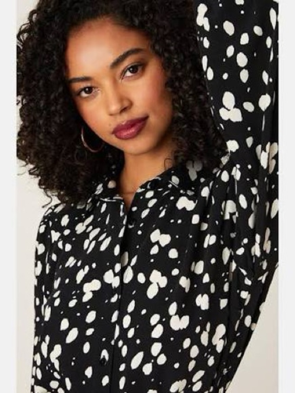 TanJay Women’s Blouse | Size Medium Petite | Black & White Dotted | Like New